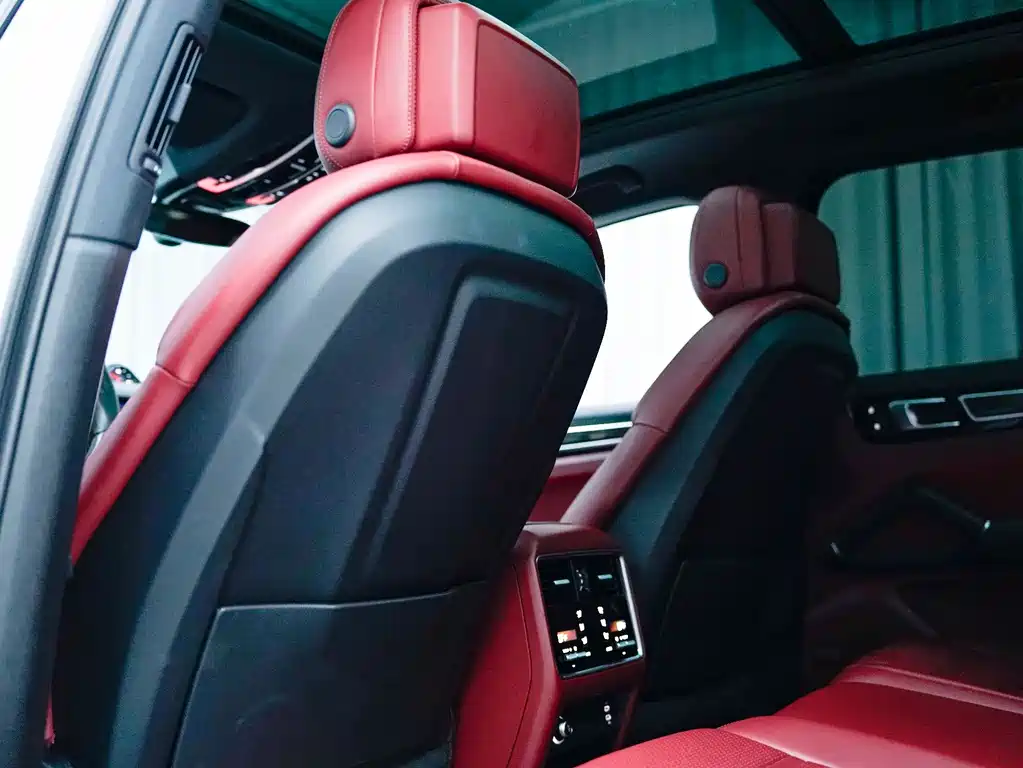 Porsche Cayenne 2023 — фото 14