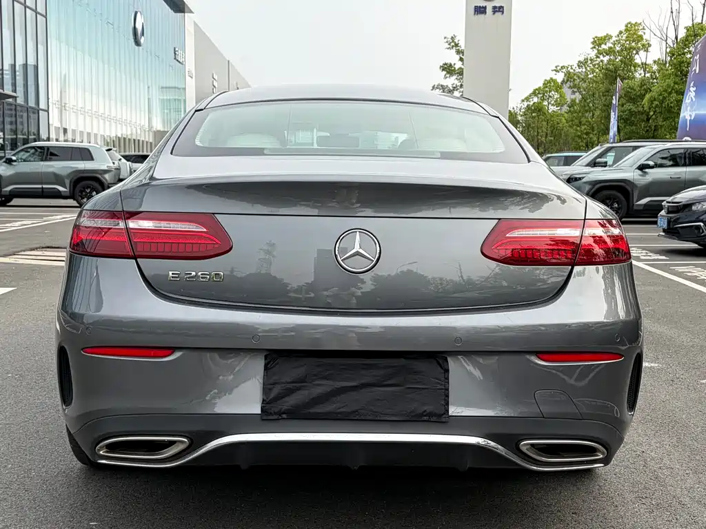 Mercedes-Benz E-Class 2020 — фото 16