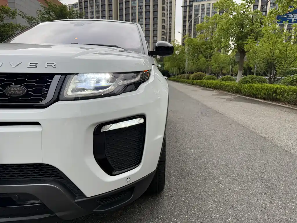 Land Rover Evoque 2018 — фото 8