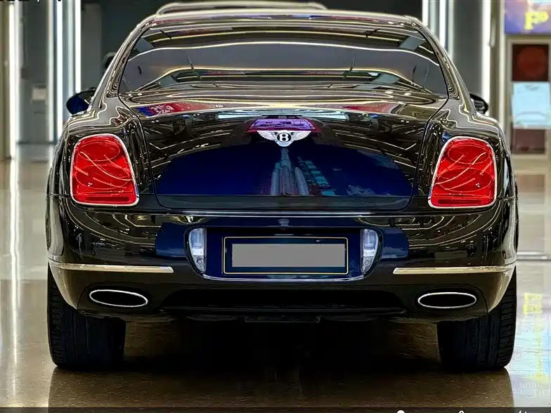 Bentley Flying Spur 2011 — фото 3