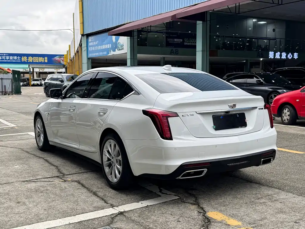 Cadillac CT5 2022 — фото 16