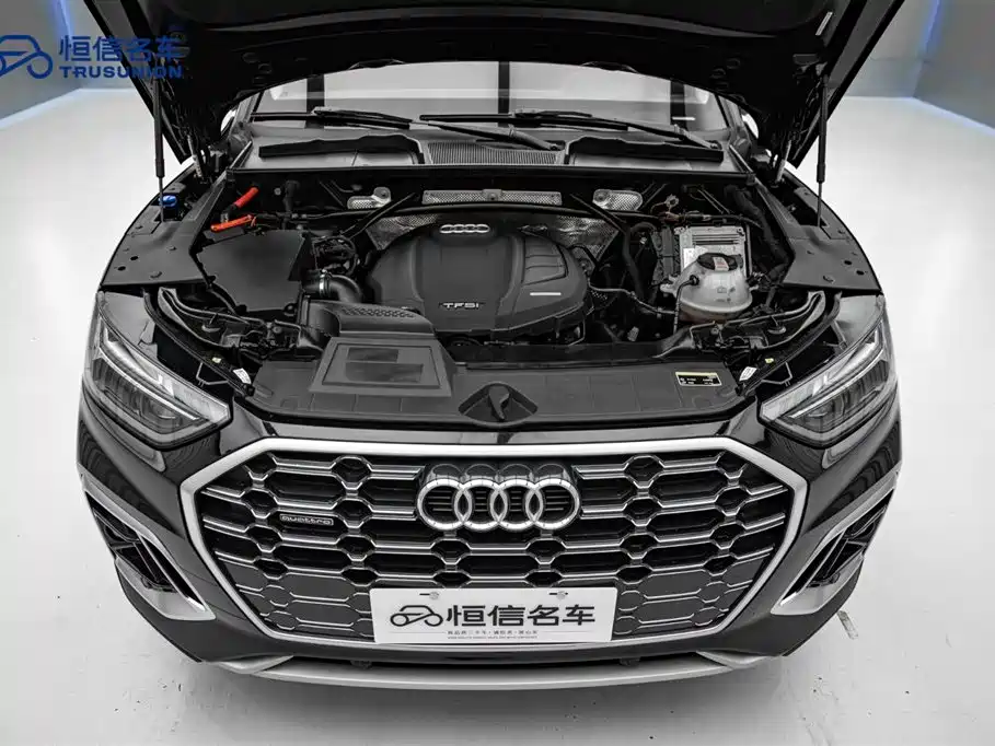 Audi Q5L 2022 — фото 21
