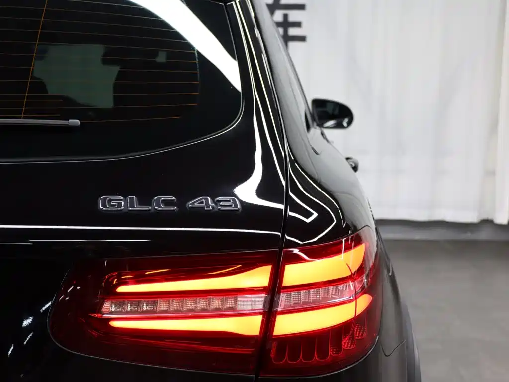 Mercedes-Benz GLC AMG 2019 — фото 24