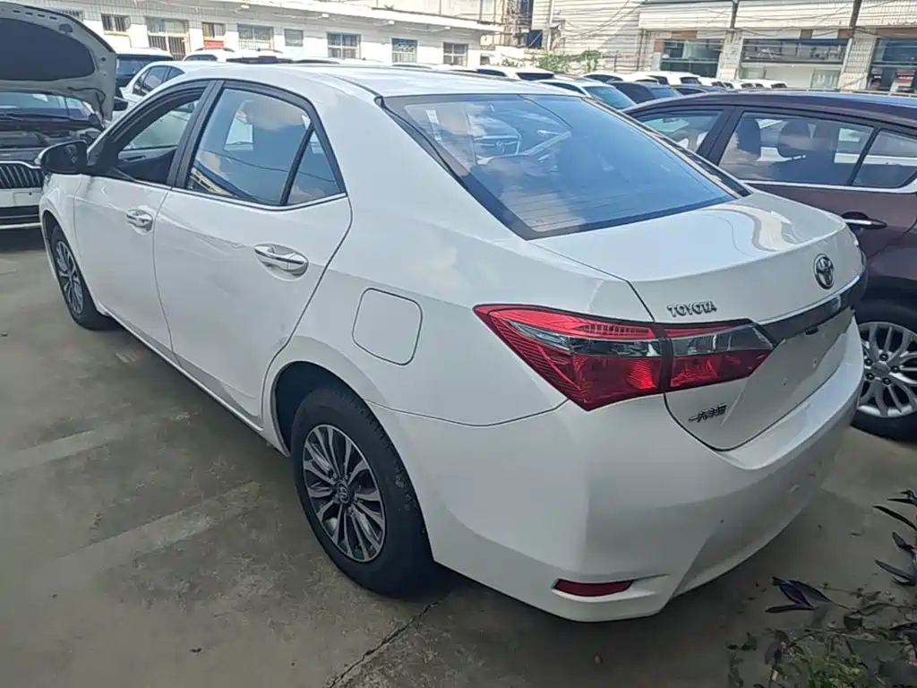 Toyota Corolla 2019 — фото 5