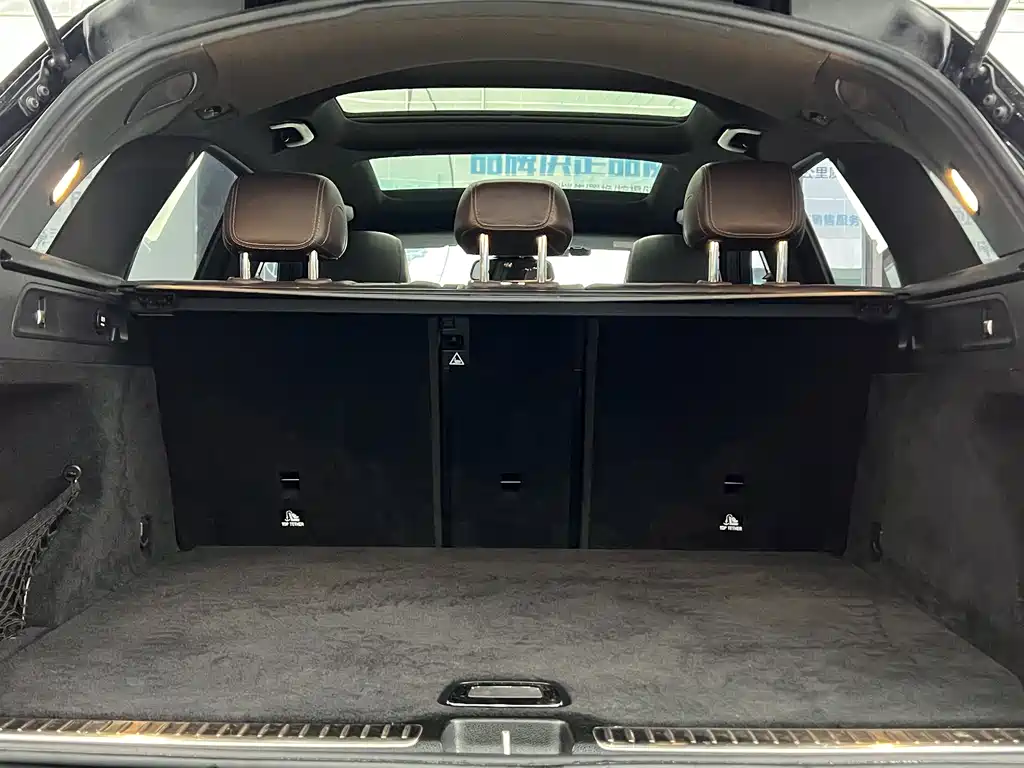 Mercedes-Benz GLC 2018 — фото 15