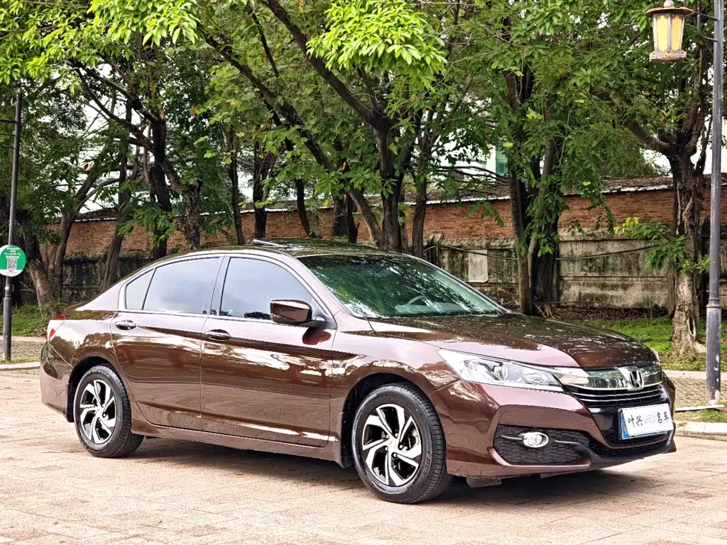 Honda Accord 2016 — фото 3