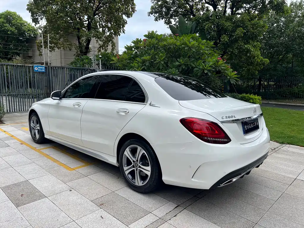 Mercedes-Benz C-Class 2019