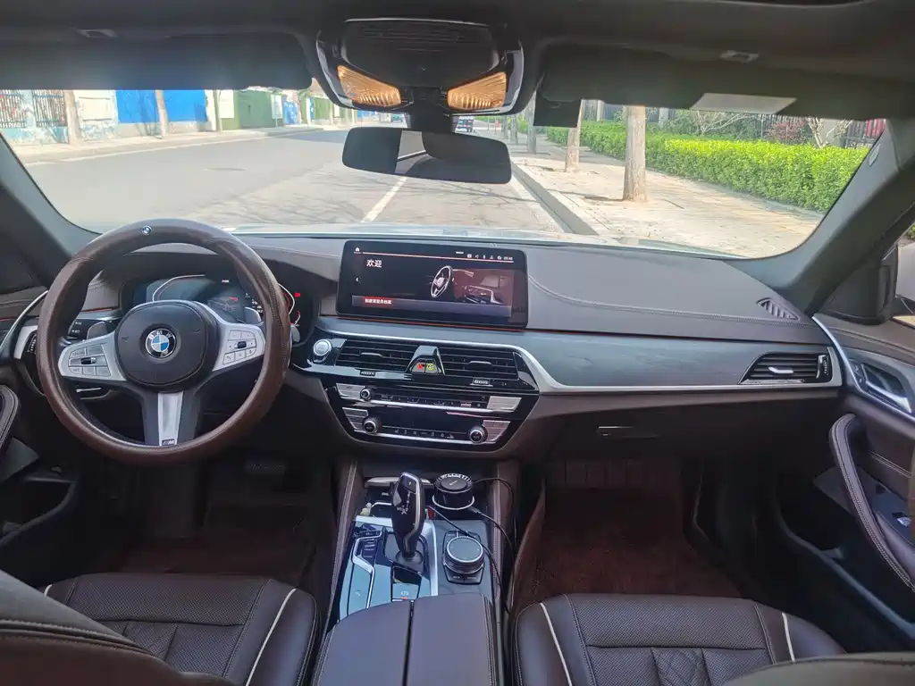 BMW 5 Series 2023 — фото 15