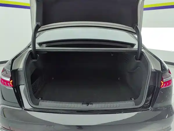 Audi A6L 2019