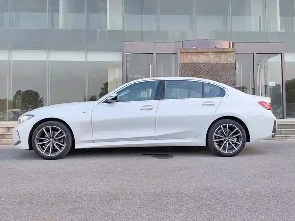 BMW 3 Series 2024