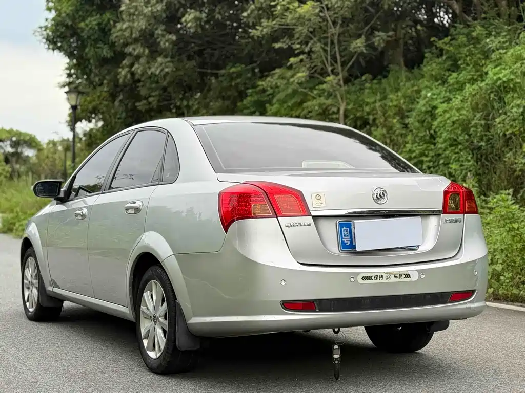 Buick Excelle 2012 — фото 5