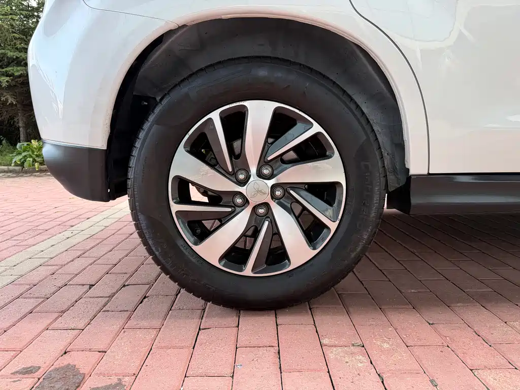 Mitsubishi ASX 2019 — фото 11
