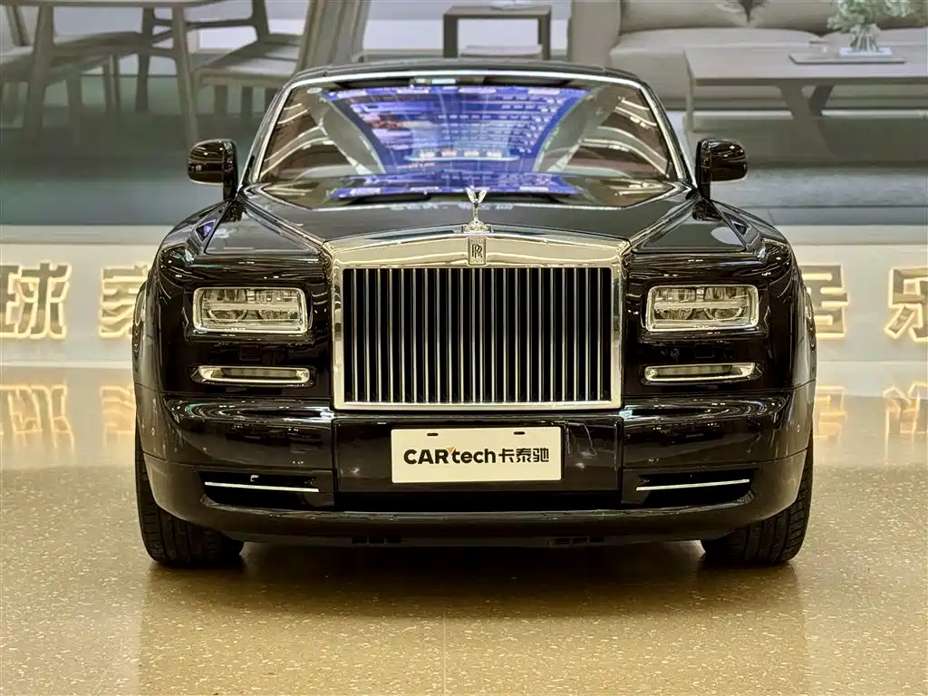 Rolls-Royce Phantom 2015 — фото 5