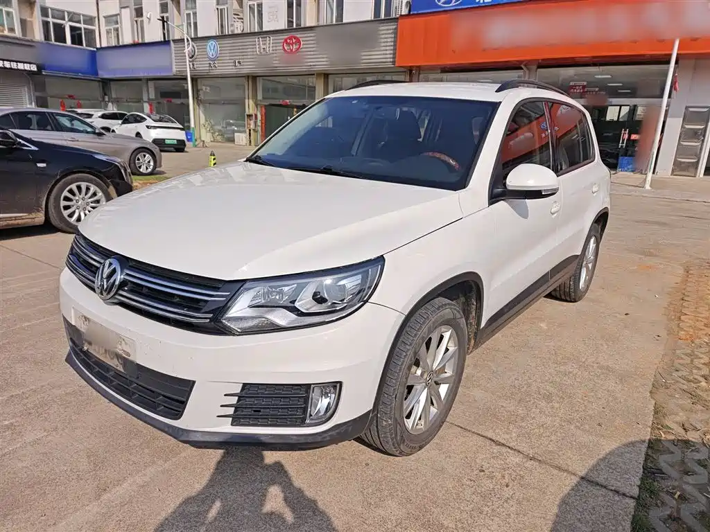 Volkswagen Tiguan 2018 — фото 1