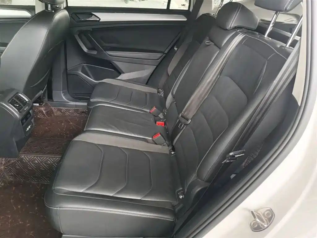 Volkswagen Tiguan L 2020 — фото 17