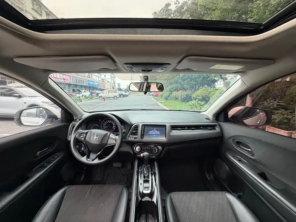 Honda Vezel 2020 — фото 4