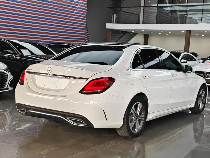Mercedes-Benz C-Class 2019 — фото 9