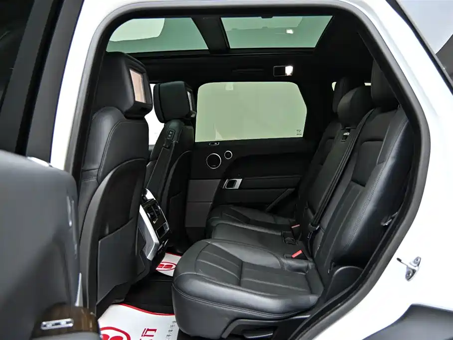 Land Rover Range Rover Sport New Energy 2018 — фото 12