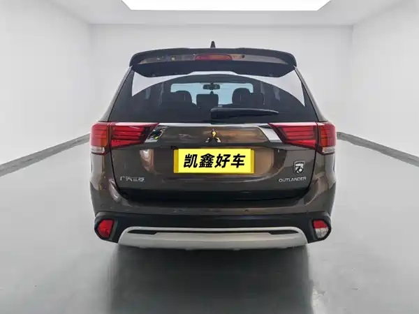 Mitsubishi Outlander 2020