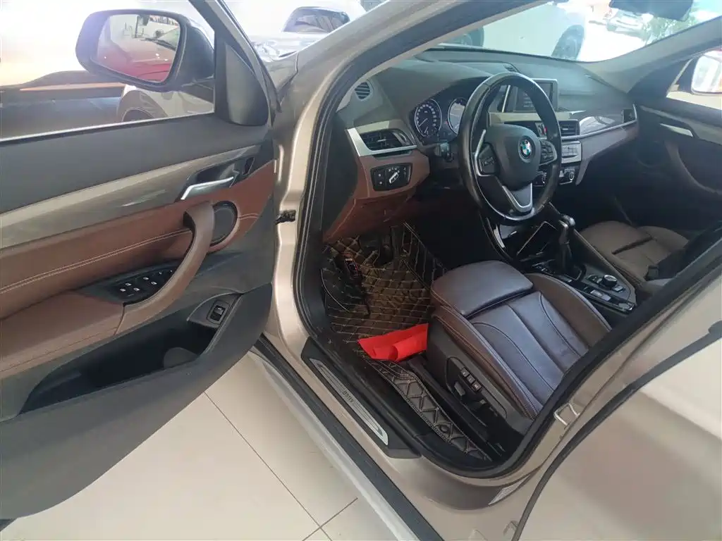 BMW X1 2019 — фото 15