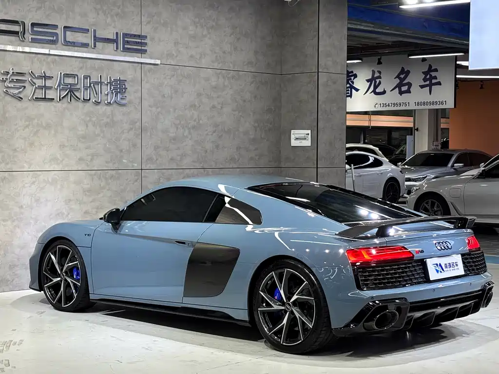 Audi R8 2022 — фото 5