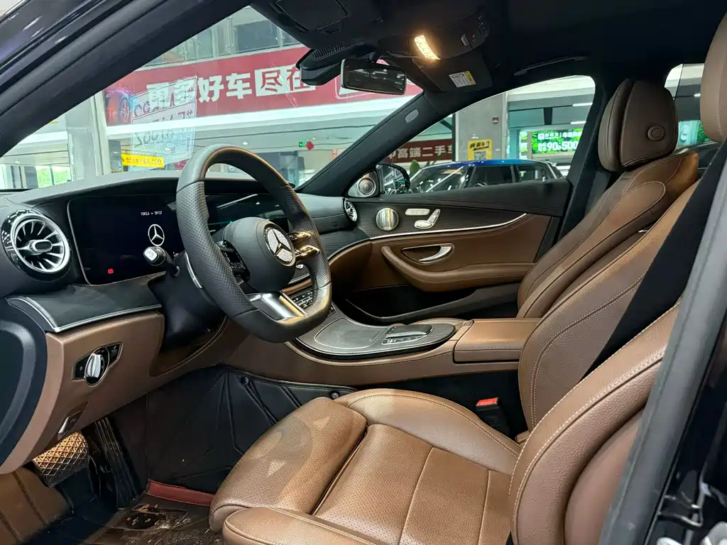 Mercedes-Benz E-Class 2022