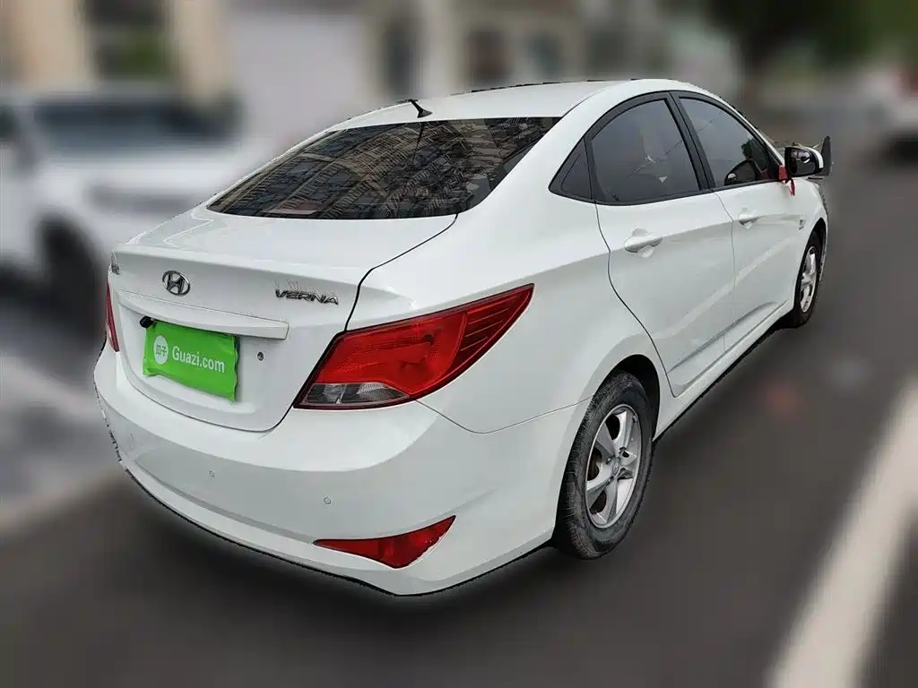 Hyundai Verna 2016