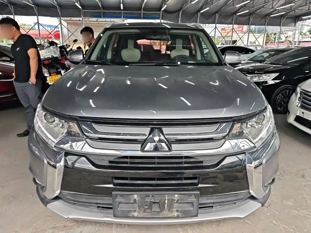 Mitsubishi Outlander 2018