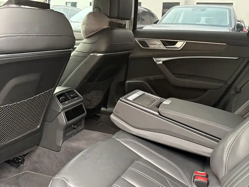 Audi A6L 2022 — фото 5