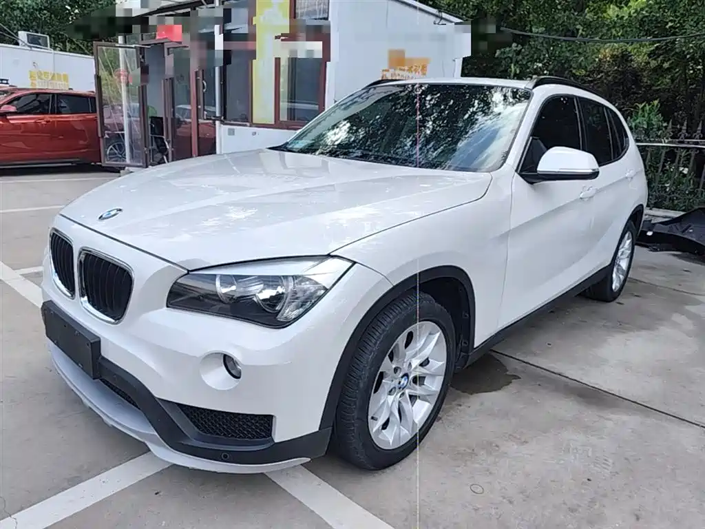 BMW X1 2016 — фото 1