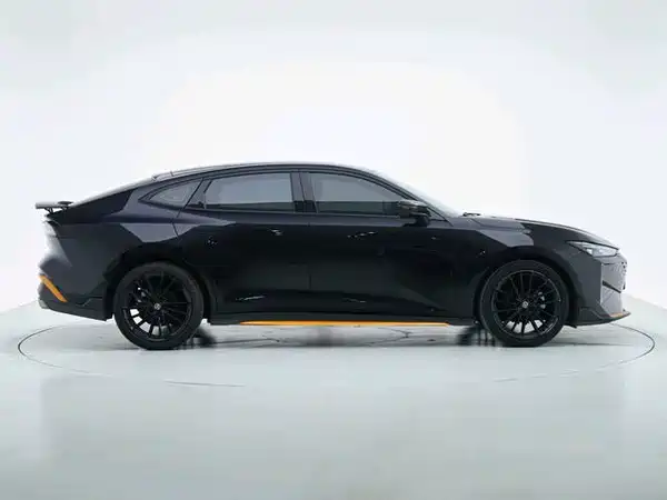 Changan UNI-V 2025
