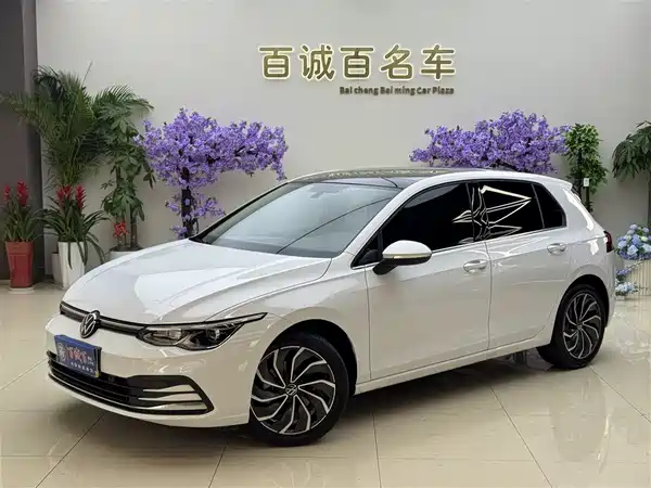 Volkswagen Golf 2021