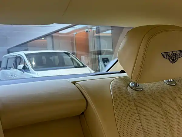 Bentley Flying Spur 2013