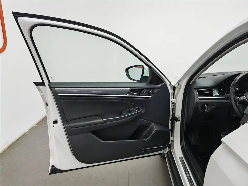 Volkswagen C-Trek 2019 — фото 8