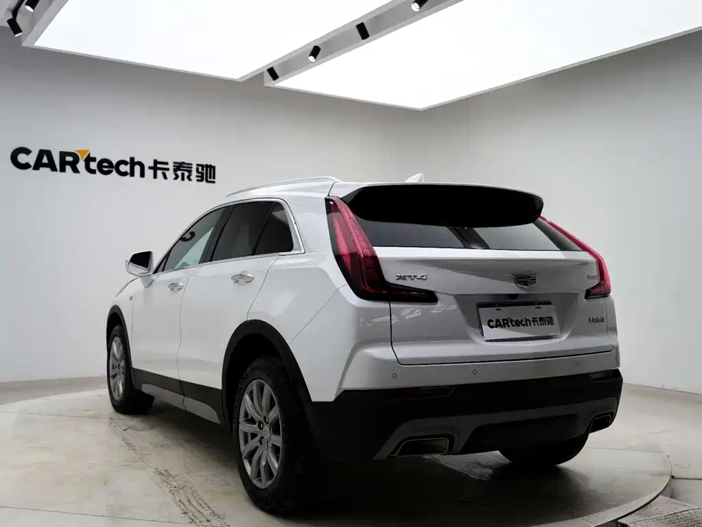 Cadillac XT4 2021 — фото 22