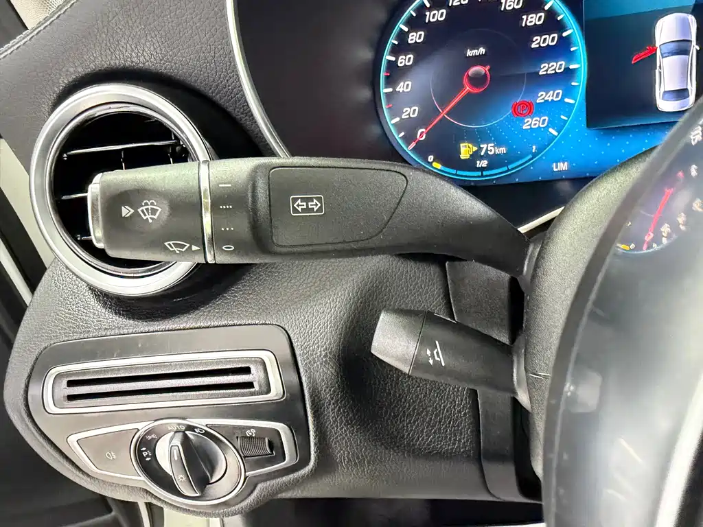 Mercedes-Benz C-Class 2020 — фото 25
