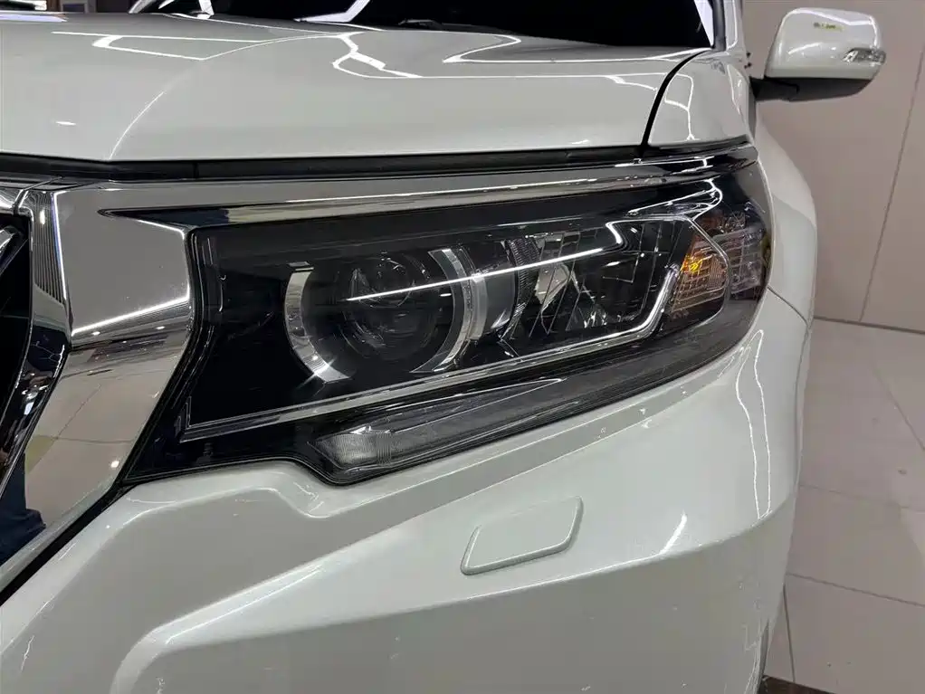 Toyota Prado 2018 — фото 15