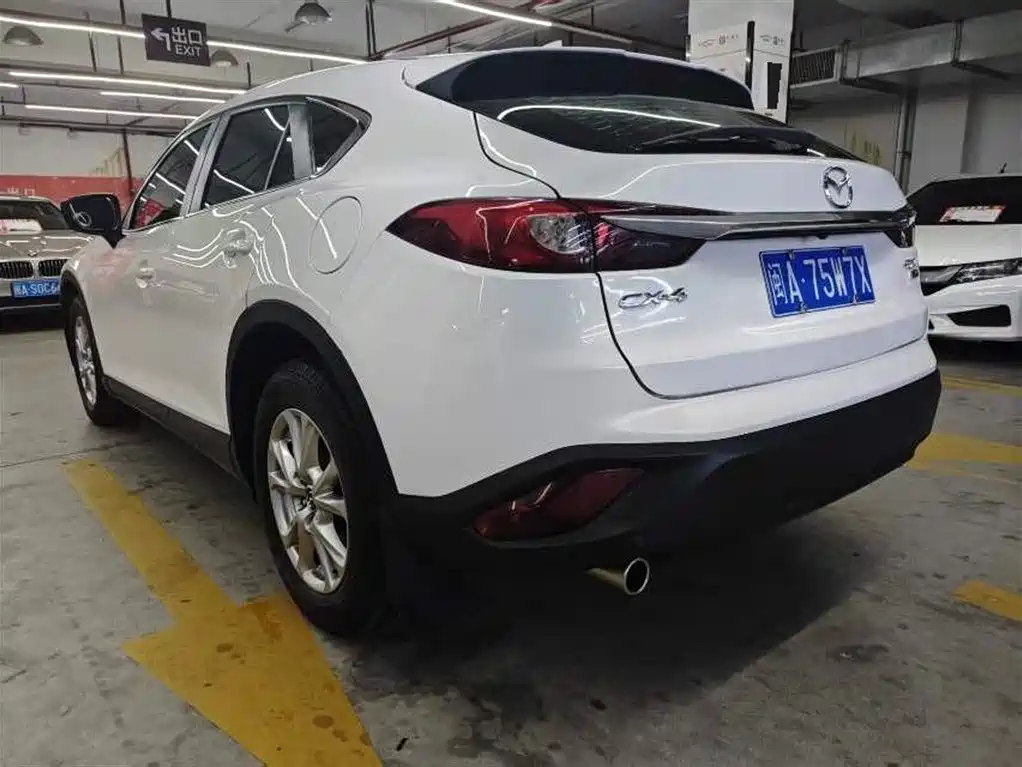 Mazda CX-4 2017 — фото 4