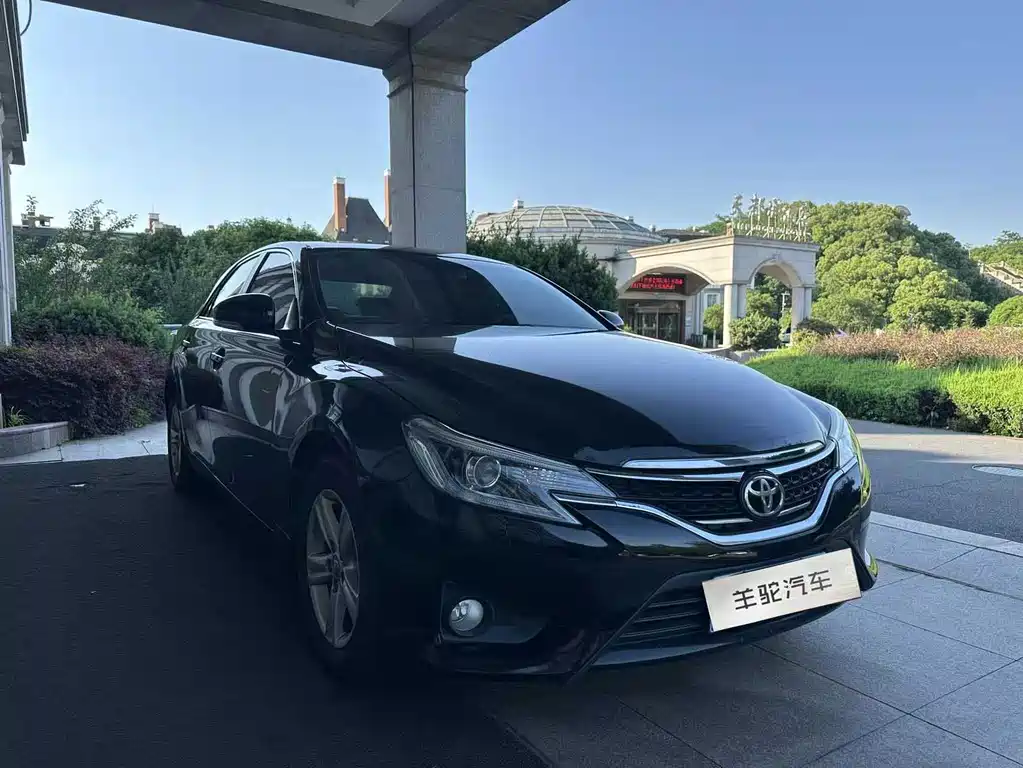 Toyota Reiz 2016