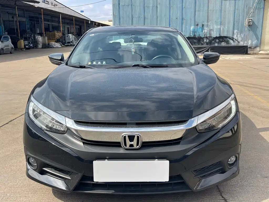 Honda Civic 2017 — фото 2