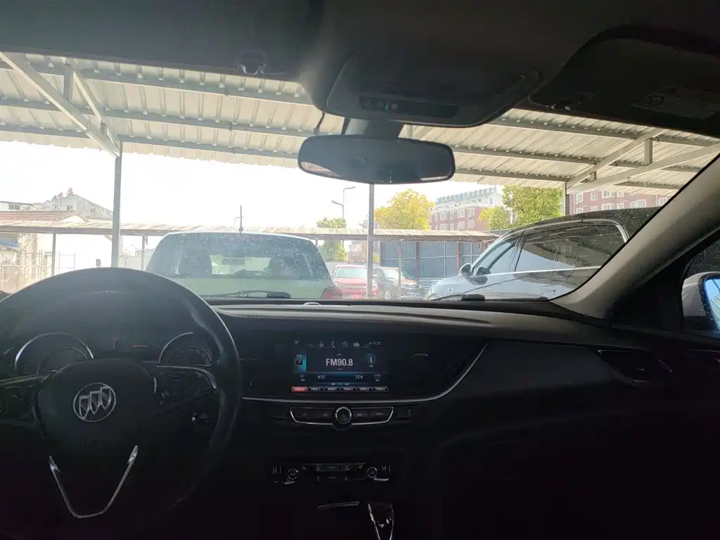 Buick Regal 2018 — фото 14