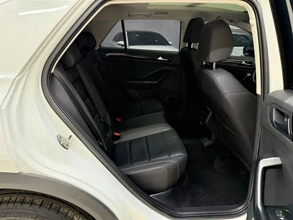 Volkswagen T-Roc 2022 — фото 22