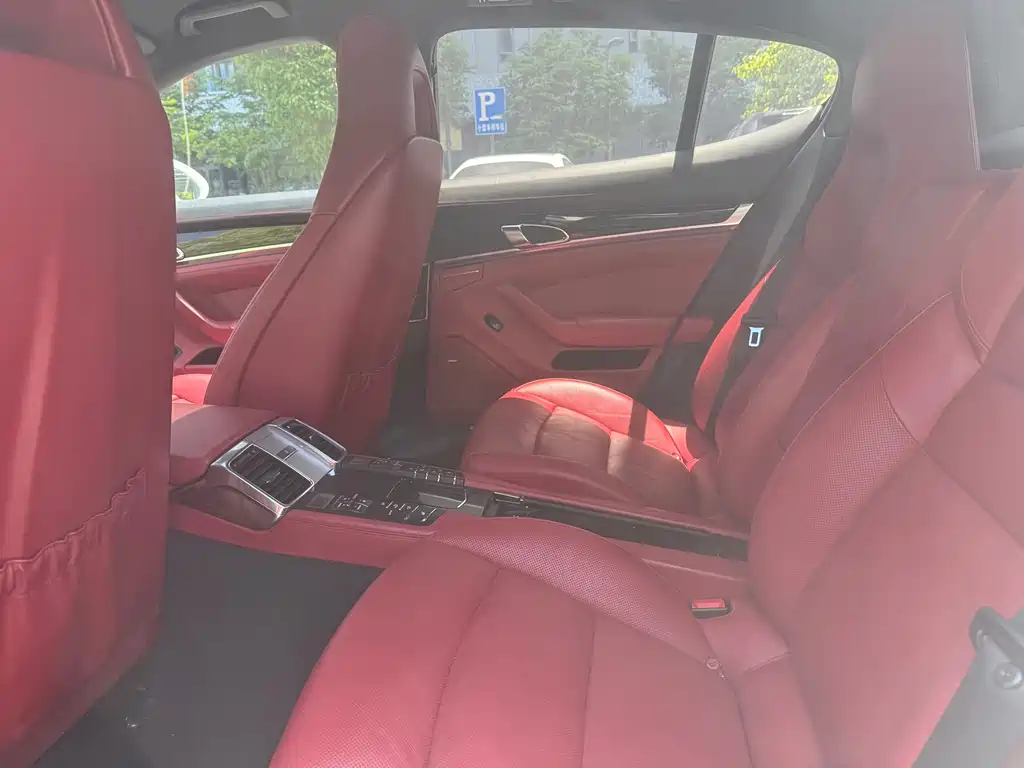 Porsche Panamera 2015 — фото 18