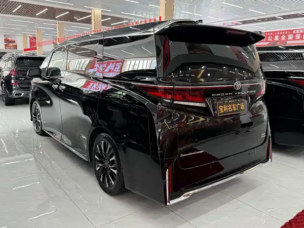 Toyota Wilfa 2025