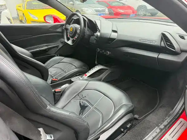 Ferrari 488 2018