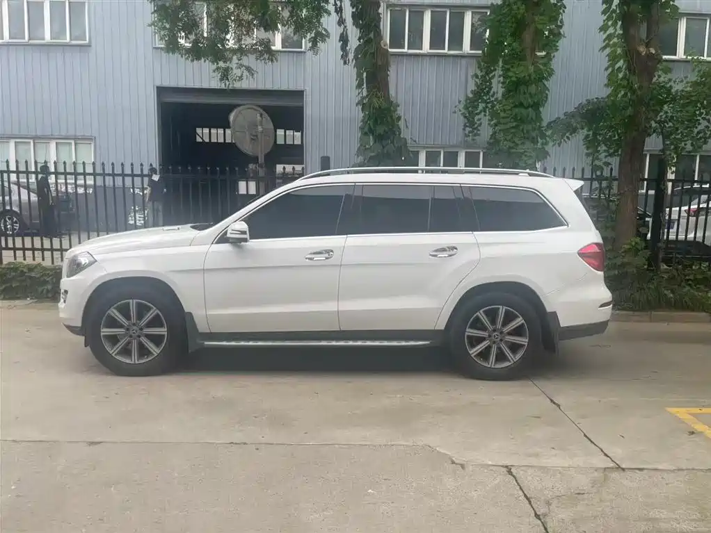 Mercedes-Benz GL-Class 2015 — фото 4