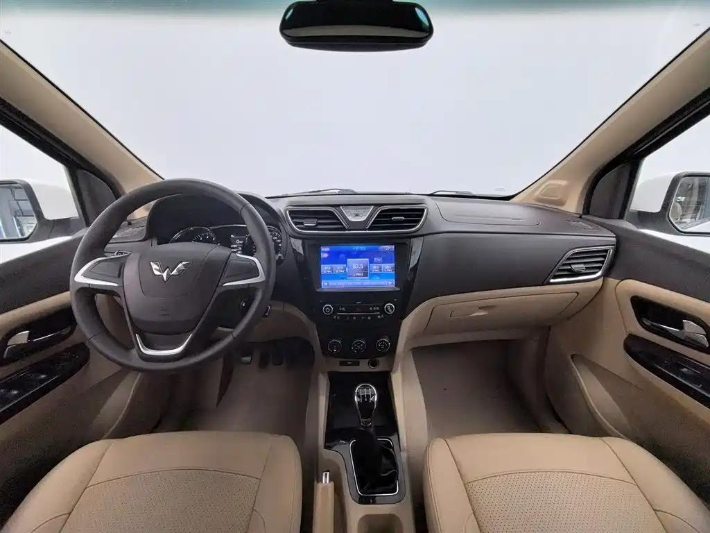 Wuling Hongguang 2016