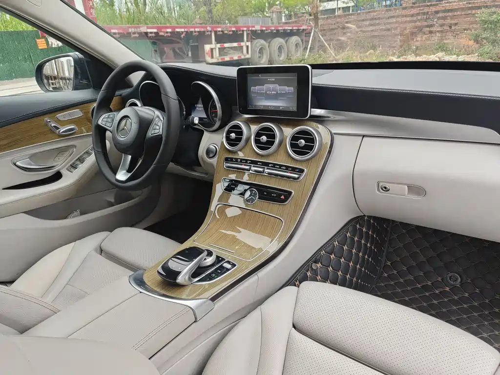 Mercedes-Benz C-Class 2015 — фото 13