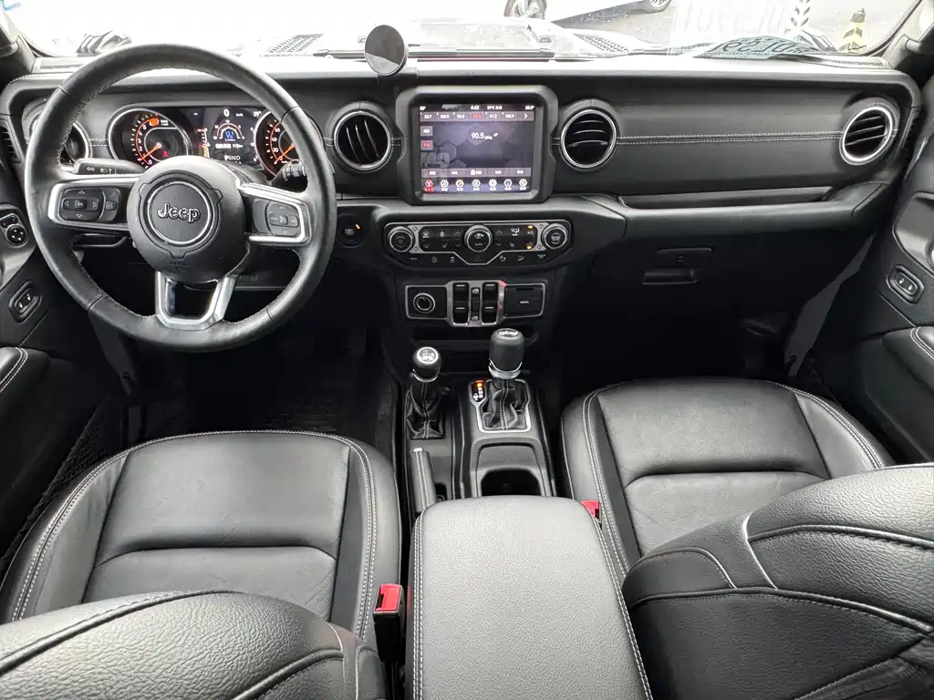 Jeep Wrangler 2019 — фото 11