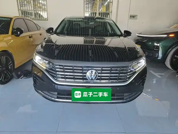 Volkswagen Passat 2022